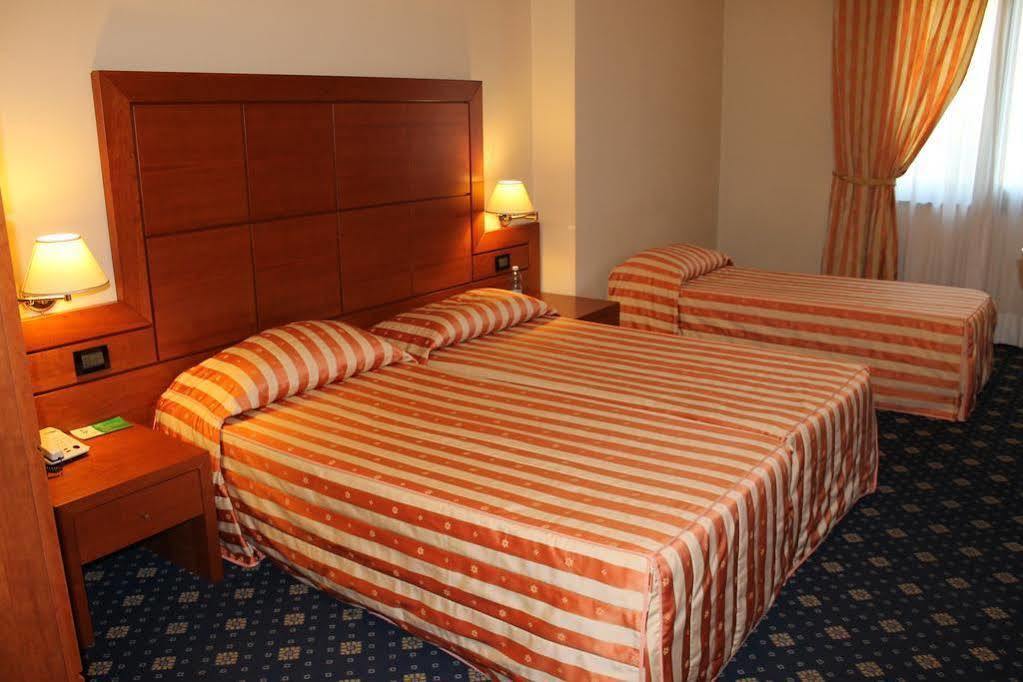 Hotel Grillo Assemini Extérieur photo