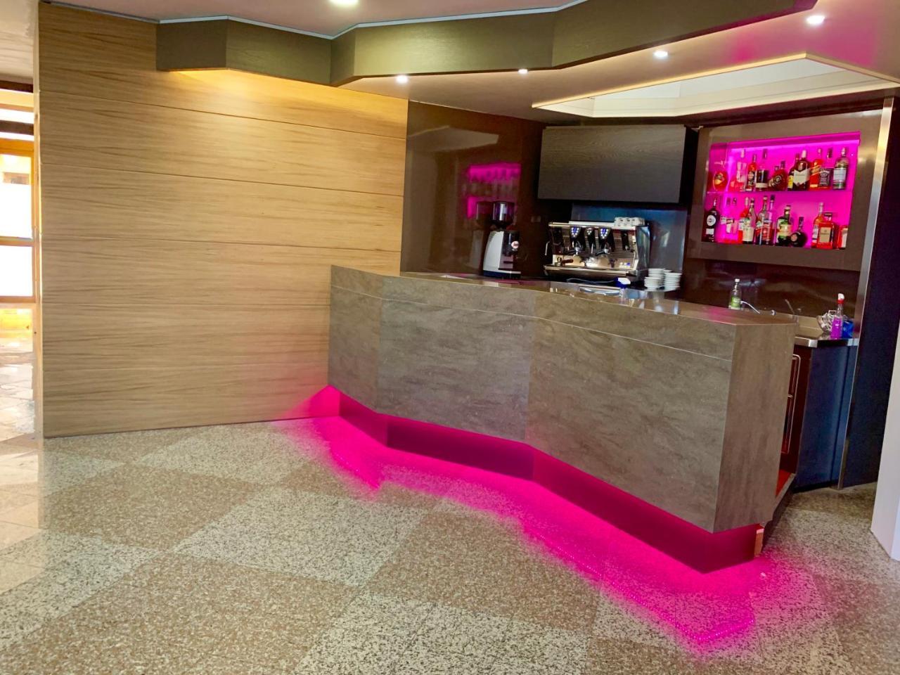 Hotel Grillo Assemini Extérieur photo